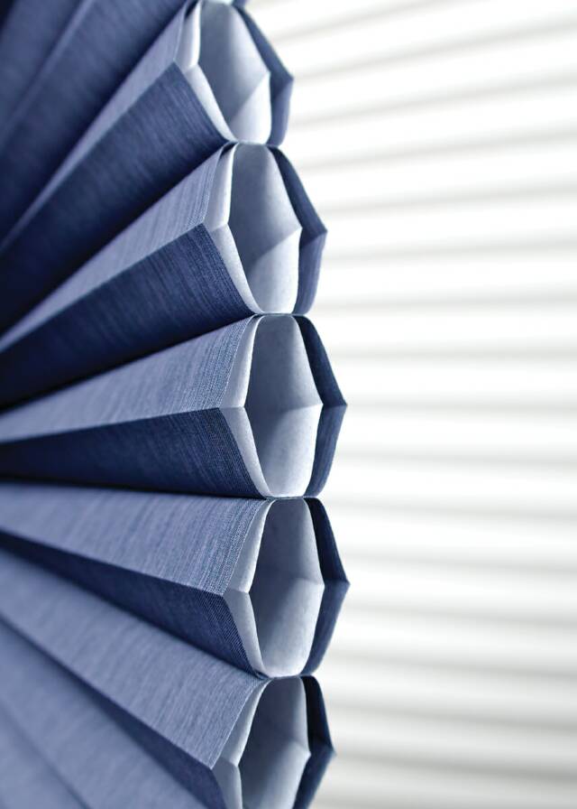 Cellular honeycomb window shades